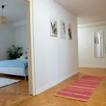 Апартаменты Chez Nicole Gare1 - - Zentral - Familienfreundlich - Business *