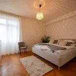 Chez Nicole Gare1 - - Zentral - Familienfreundlich - Business Биль