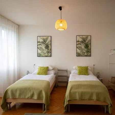 Chez Nicole Gare1 - - Zentral - Familienfreundlich - Business Biel