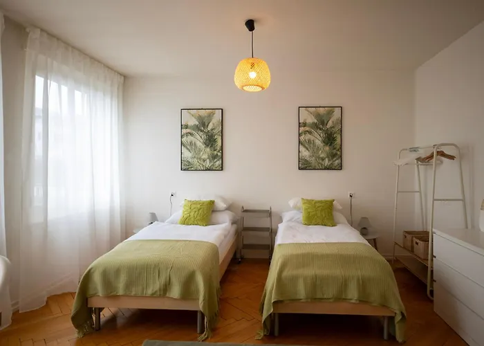 Chez Nicole Gare1 - - Zentral - Familienfreundlich - Business Biel