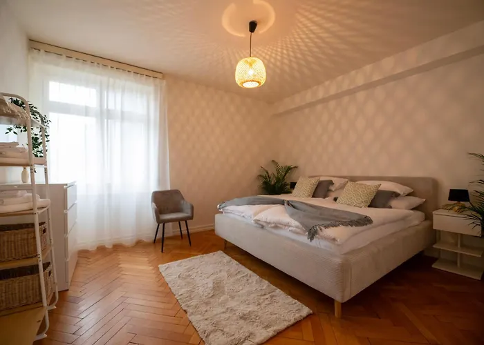 Chez Nicole Gare1 - - Zentral - Familienfreundlich - Business Biel