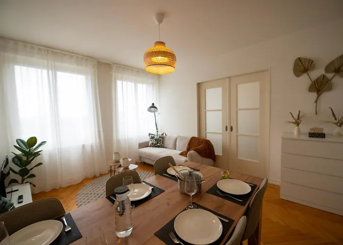 Chez Nicole Gare1 - - Zentral - Familienfreundlich - Business Biel