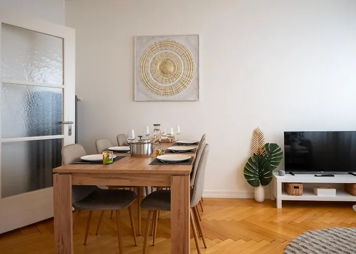 Apartment Chez Nicole Gare1 - - Zentral - Familienfreundlich - Business *